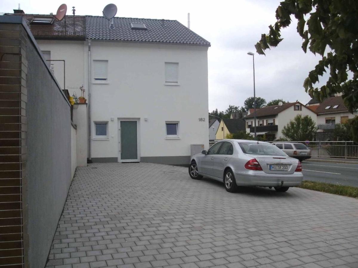 וירצבורג Ferienhaus Nikita מראה חיצוני תמונה