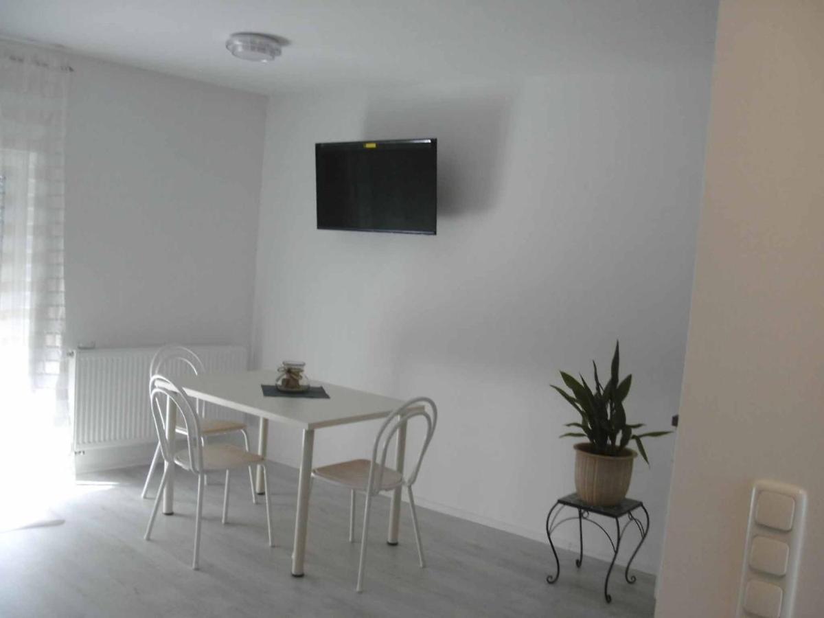 וירצבורג Ferienhaus Nikita מראה חיצוני תמונה